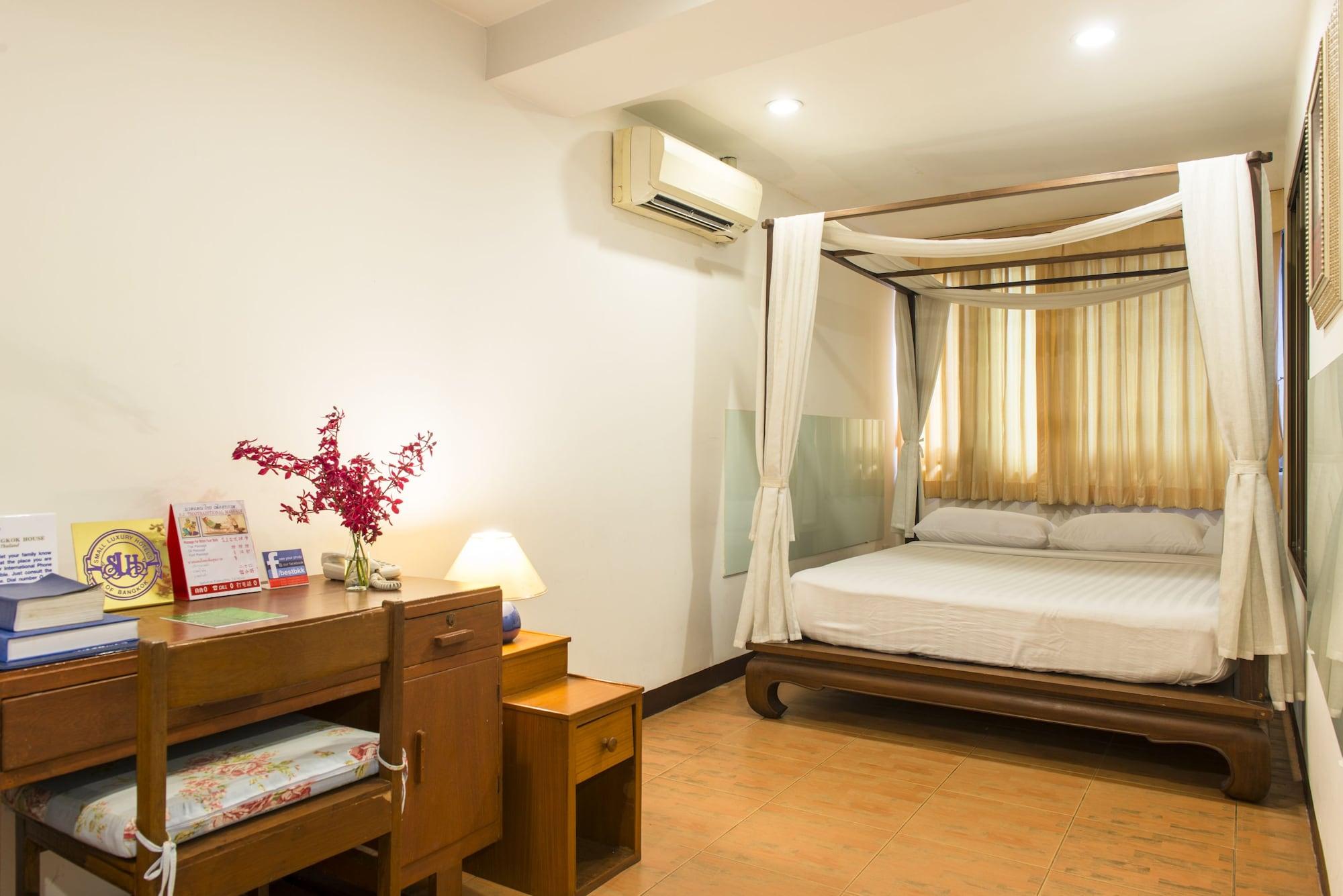 The Best Bangkok House Hotel Екстериор снимка